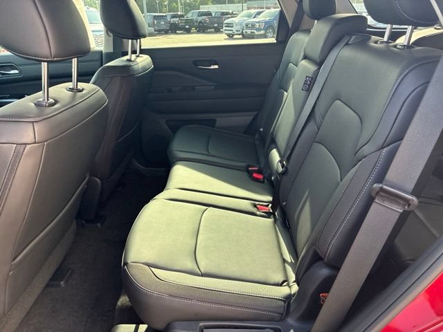 New 2026 Nissan Pathfinder SL FWD image 8