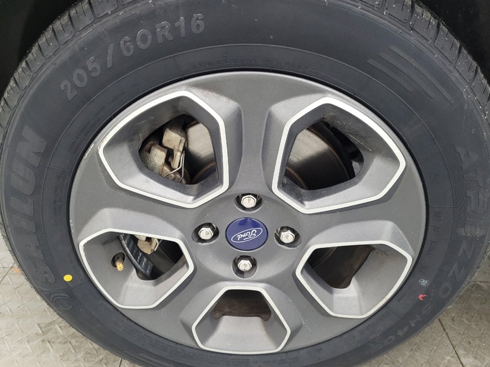 Used 2021 Ford EcoSport S image 31