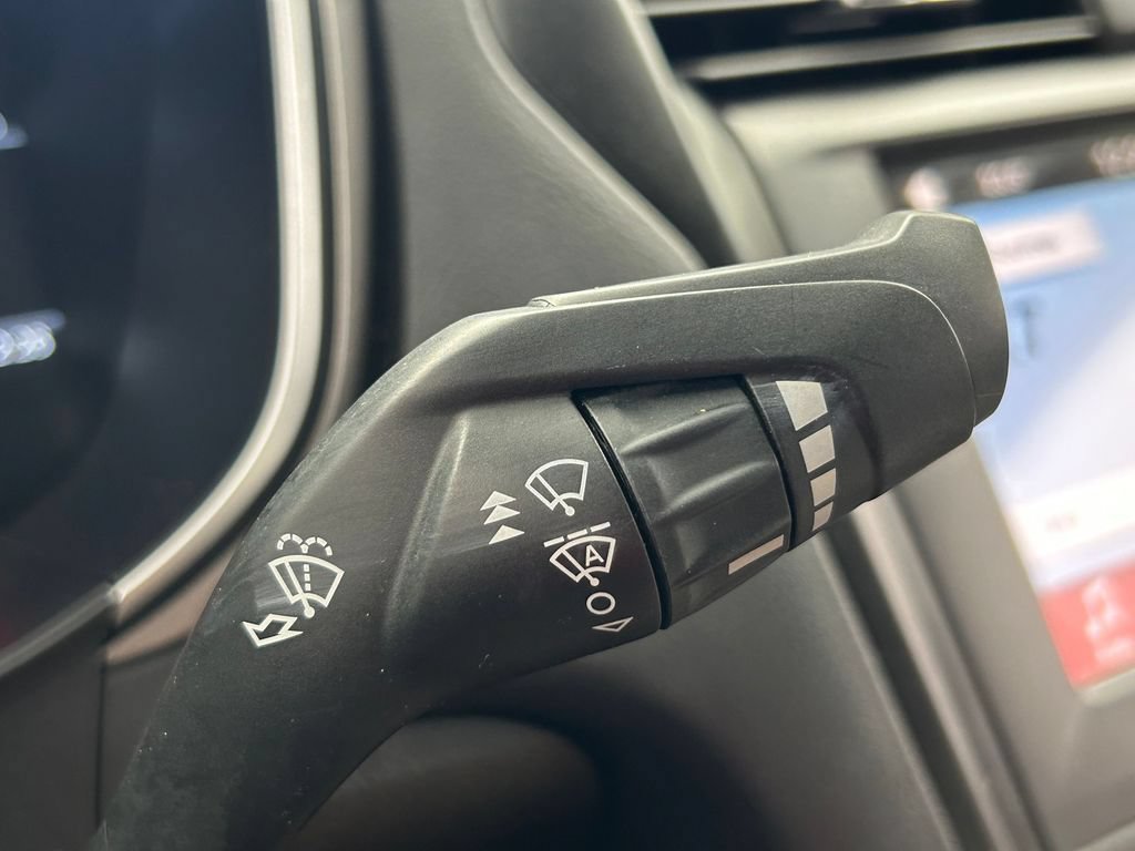 Used 2019 Ford Fusion SE w/ Equipment Group 151A FWD image 28