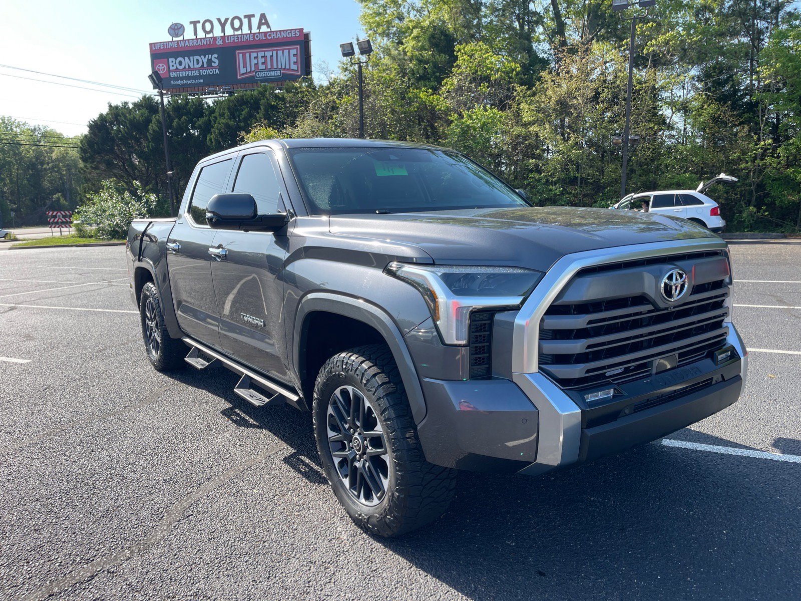 Used 2023 Toyota Tundra Limited image 1