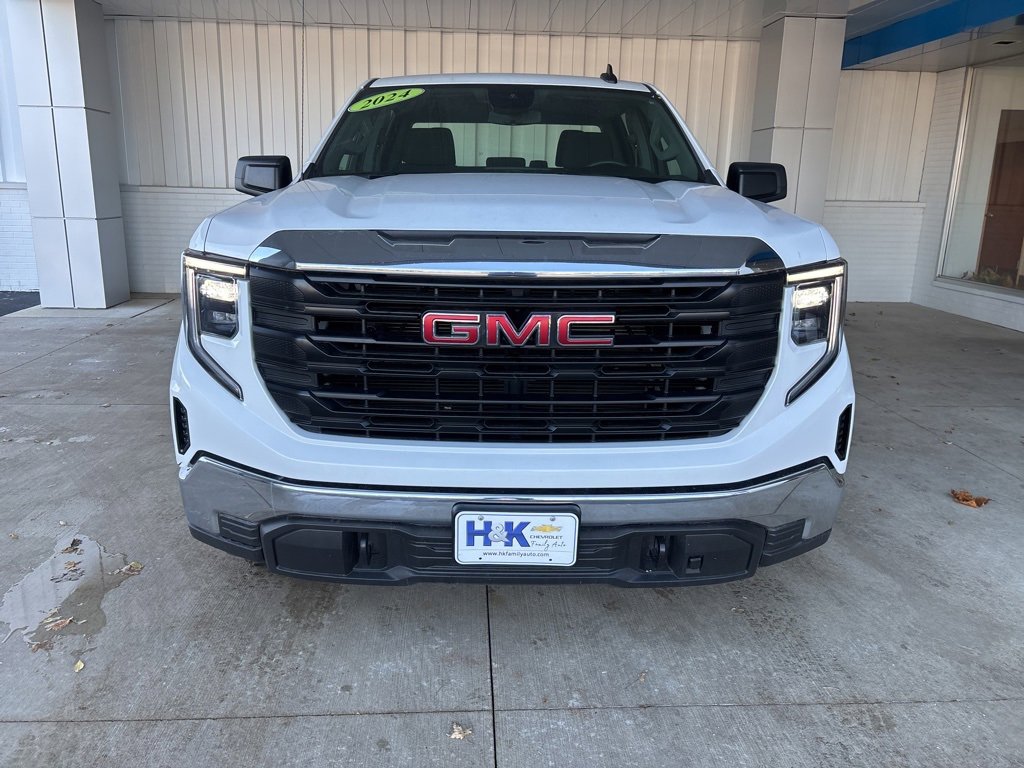 Used 2024 GMC Sierra 1500 Pro w/ Trailering Package image 2
