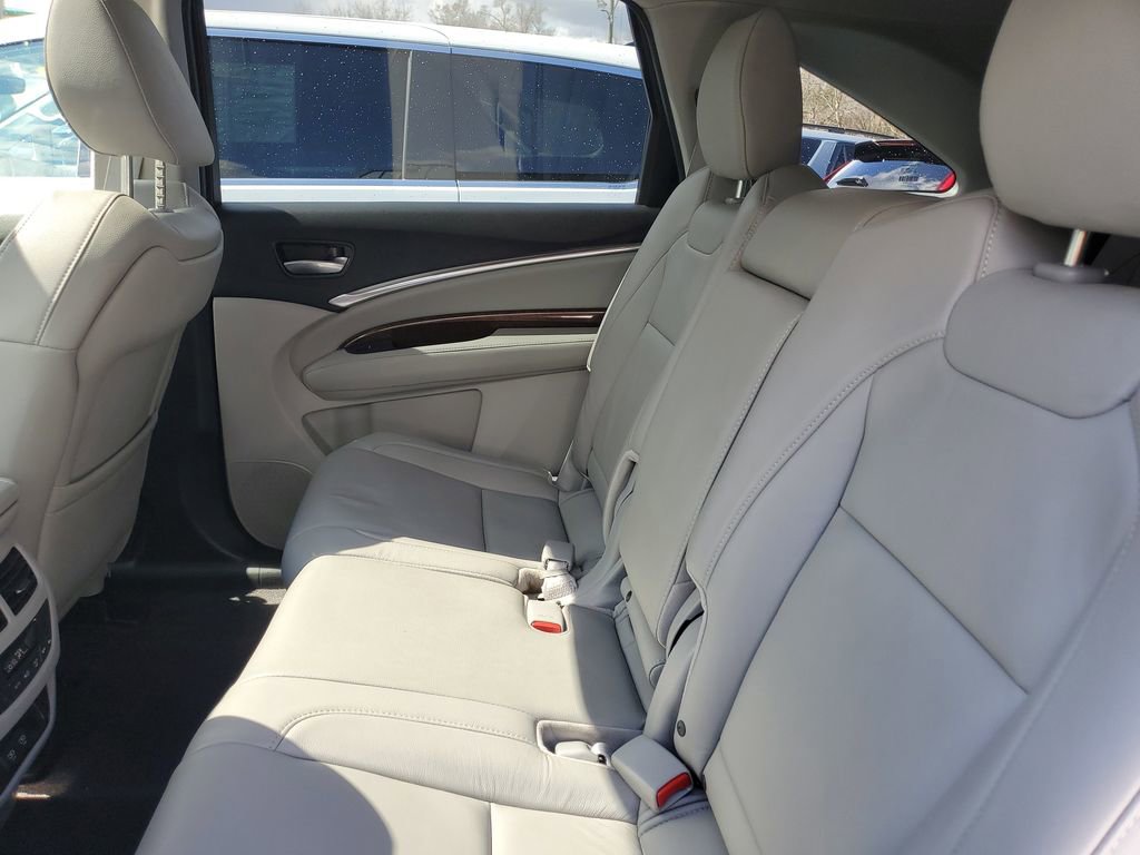 Used 2017 Acura MDX SH-AWD image 26