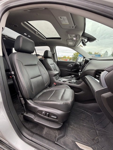 Used 2019 Chevrolet Traverse Premier w/ Redline Edition image 14