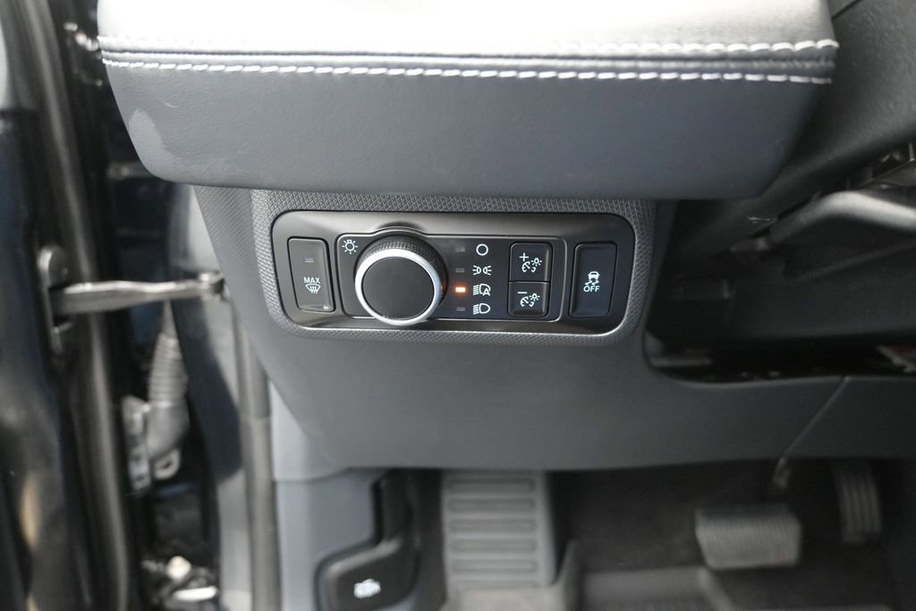 Certified 2025 Ford Mustang Mach-E Premium AWD/4WD image 13