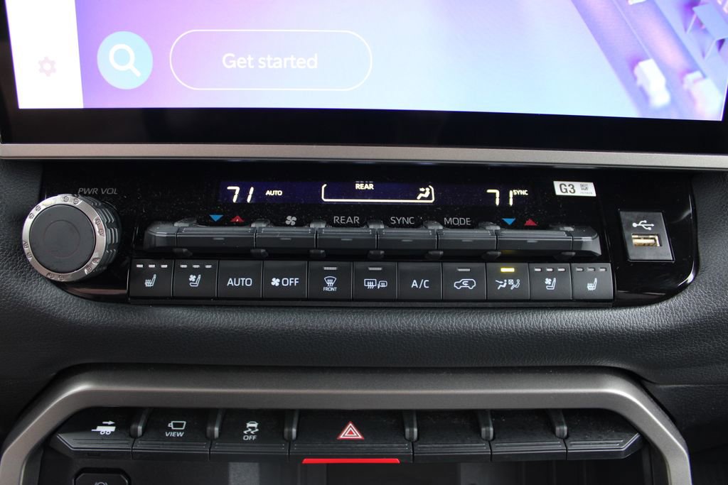 Used 2025 Toyota Sequoia Limited image 18