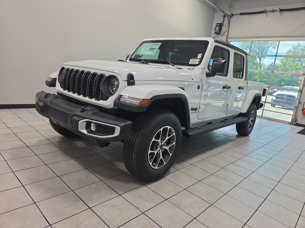 New 2027 Jeep Gladiator Sport AWD/4WD image 3