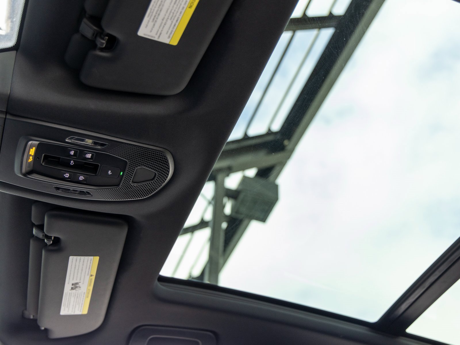 Certified 2025 Porsche Cayenne image 28