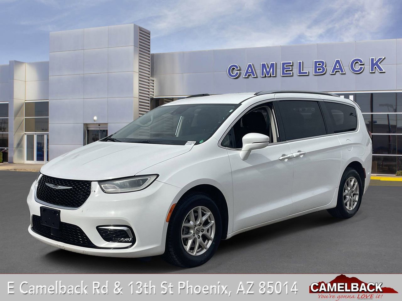 Used 2021 Chrysler Pacifica Touring-L image 1