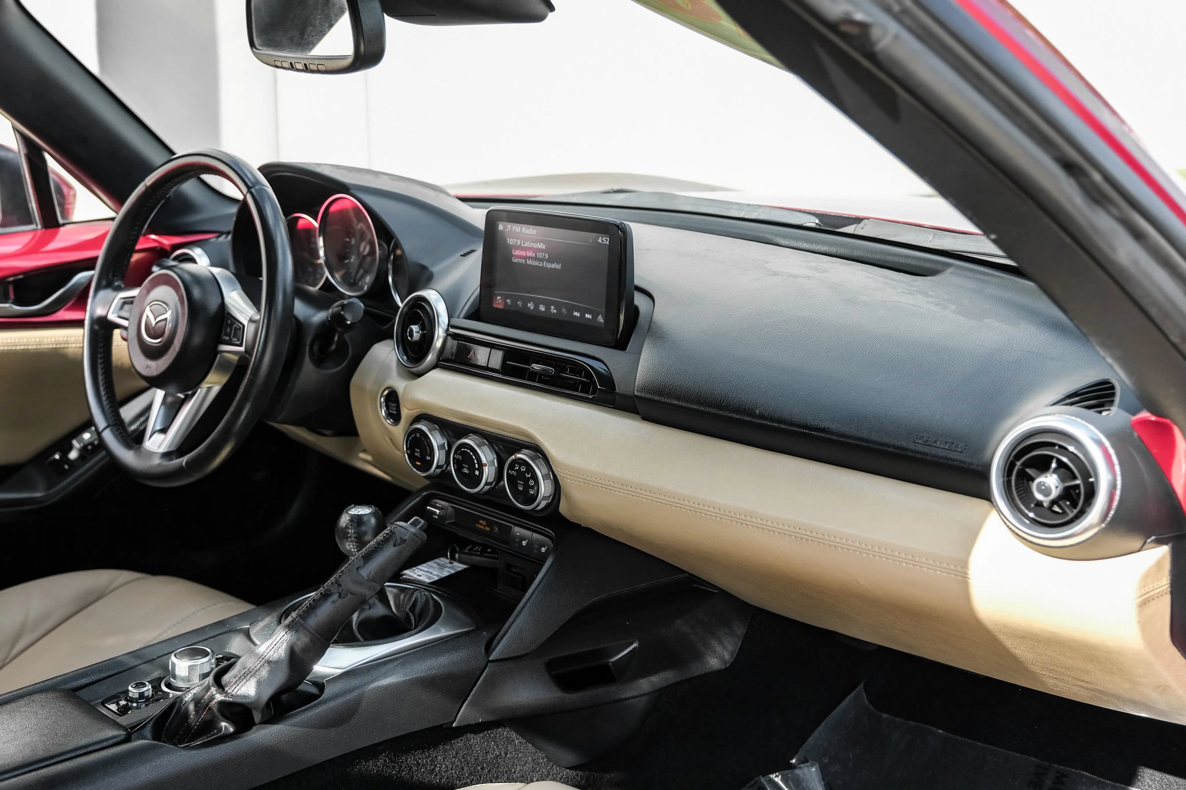 Used 2018 MAZDA MX-5 Miata RF Grand Touring RWD image 19