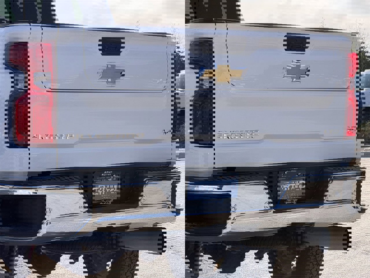 Certified 2024 Chevrolet Silverado 2500 LTZ w/ LTZ Premium Texas Edition image 6