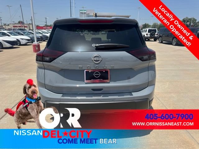 New 2026 Nissan Rogue SV FWD image 4