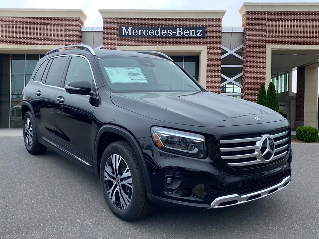 Certified 2025 Mercedes-Benz GLB 250 image 3