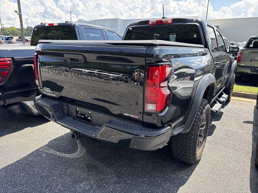 Used 2024 Chevrolet Colorado ZR2 w/ ZR2 Convenience Package III AWD/4WD image 20