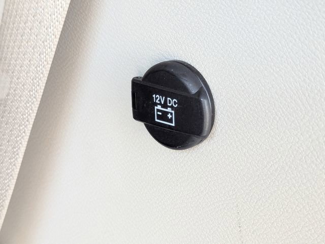Used 2023 Chrysler Voyager LX FWD image 31