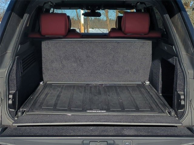 Used 2016 Land Rover Range Rover Autobiography image 25