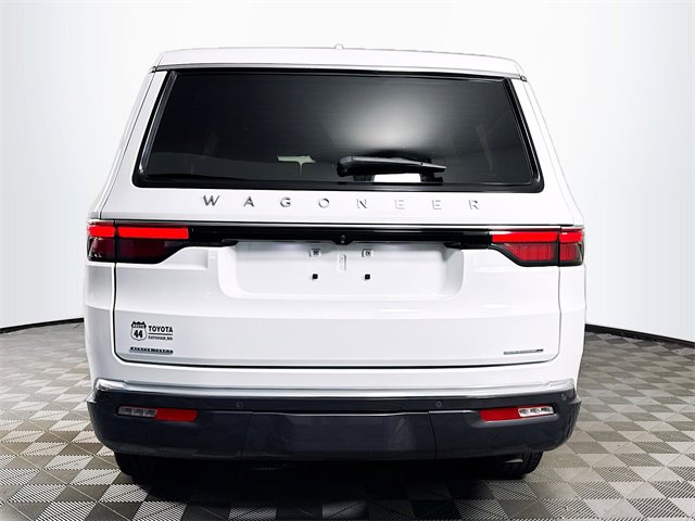 Used 2022 Jeep Wagoneer Series III w/ Flexible Seating Group image 7