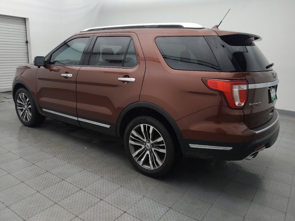 Used 2018 Ford Explorer Platinum AWD/4WD image 3