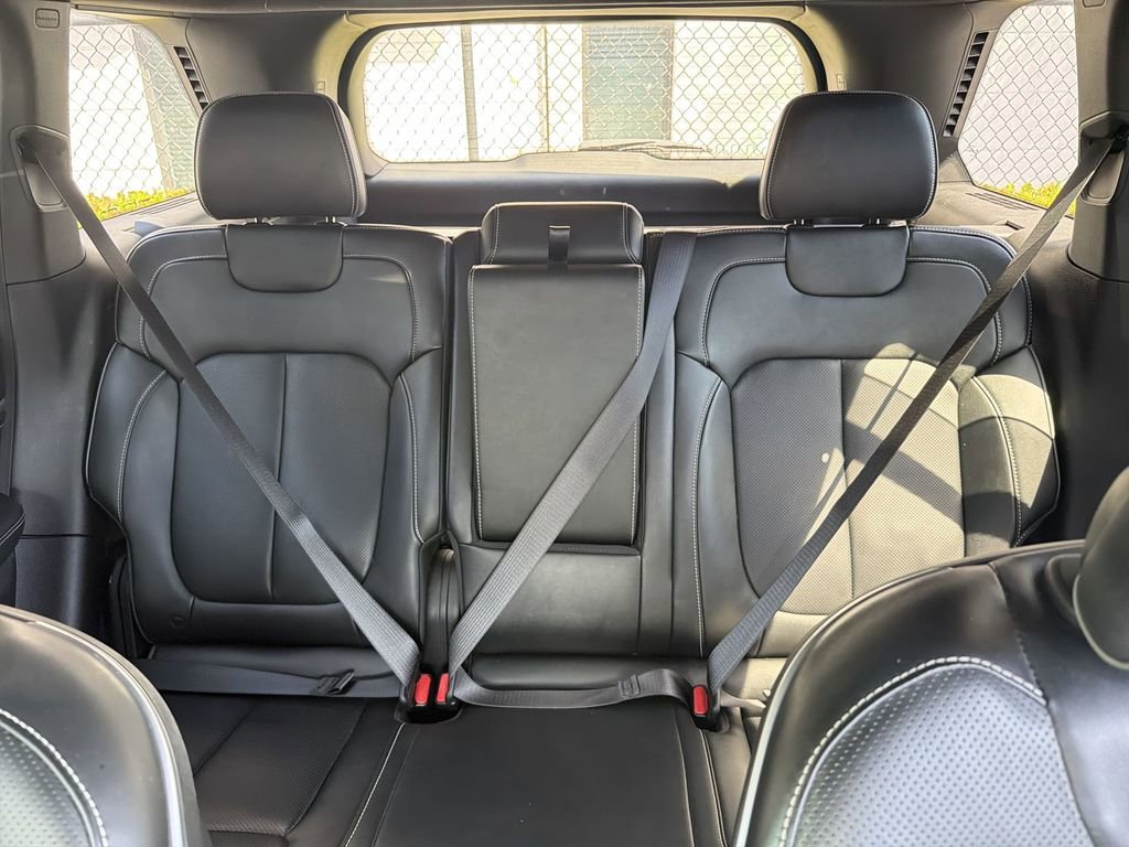 Used 2022 Jeep Grand Cherokee Overland w/ Advanced Protech Group III image 14