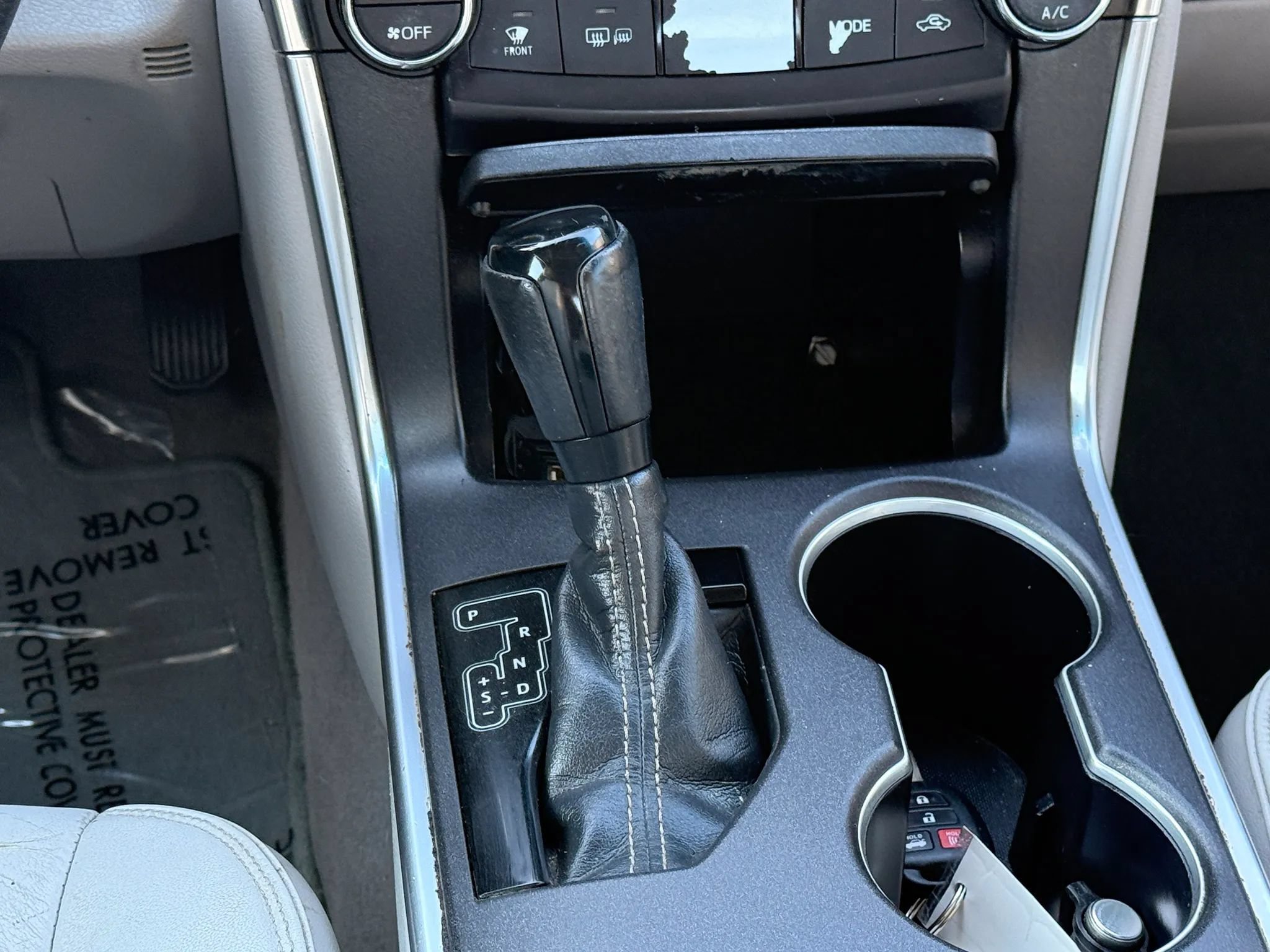Used 2015 Toyota Camry XLE FWD image 26