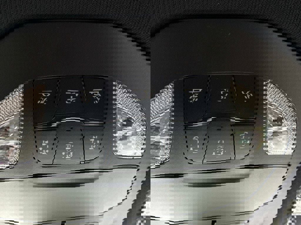 New 2026 Chrysler Pacifica Select AWD/4WD image 19