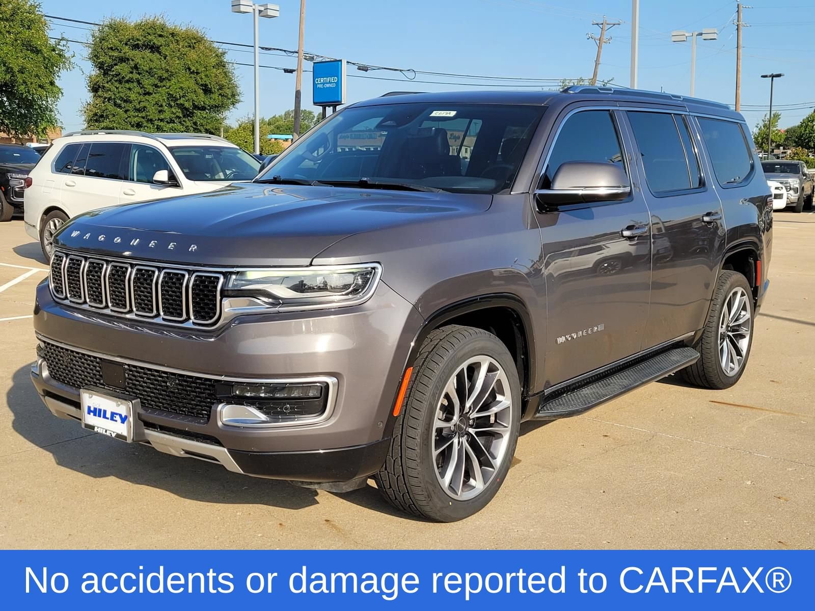 Used 2022 Jeep Wagoneer Series II w/ Premium Group I AWD/4WD image 2