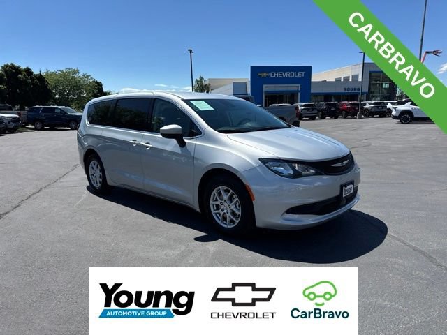 Used 2023 Chrysler Voyager LX FWD image 1