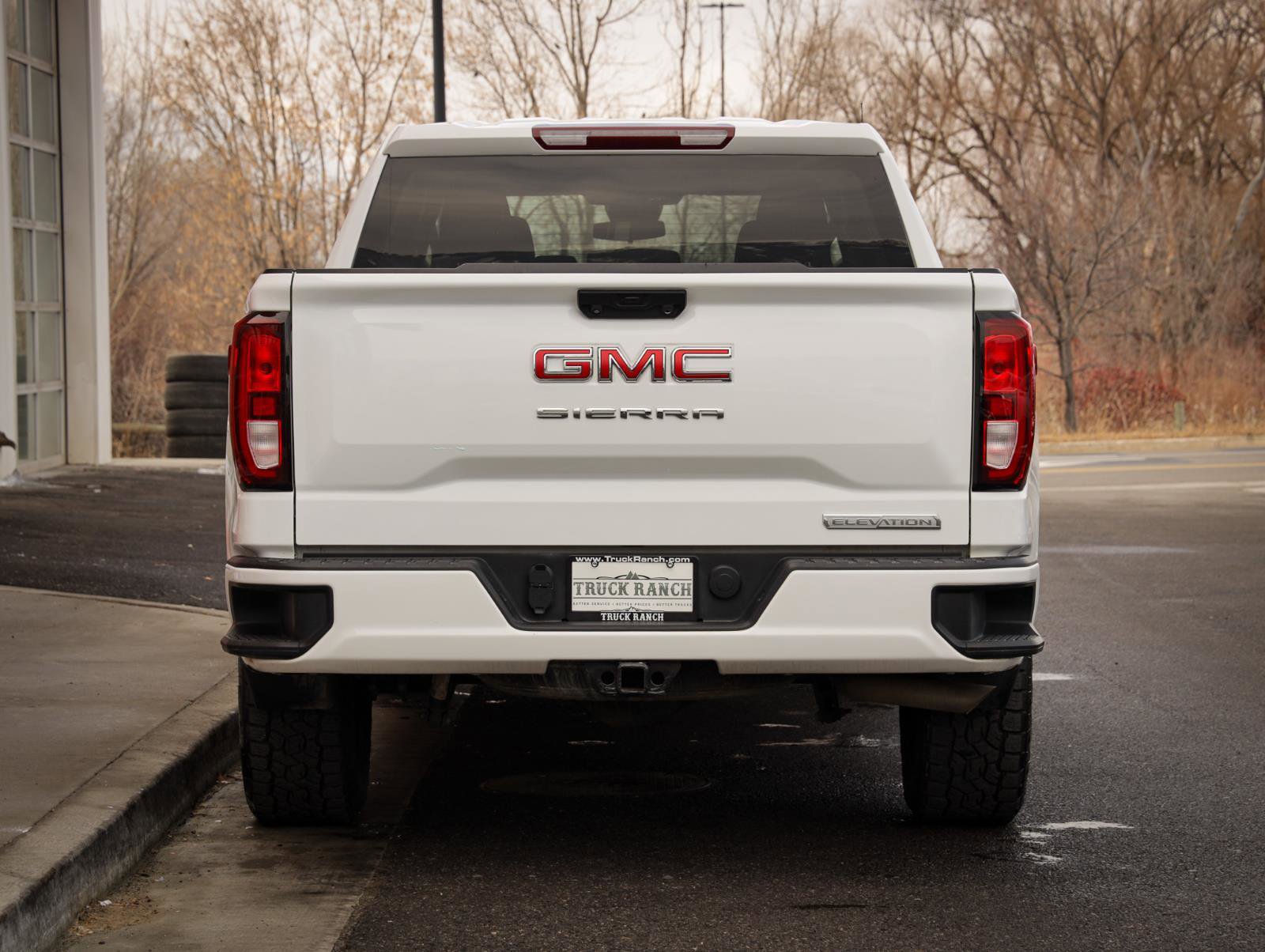 Used 2023 GMC Sierra 1500 Elevation image 4