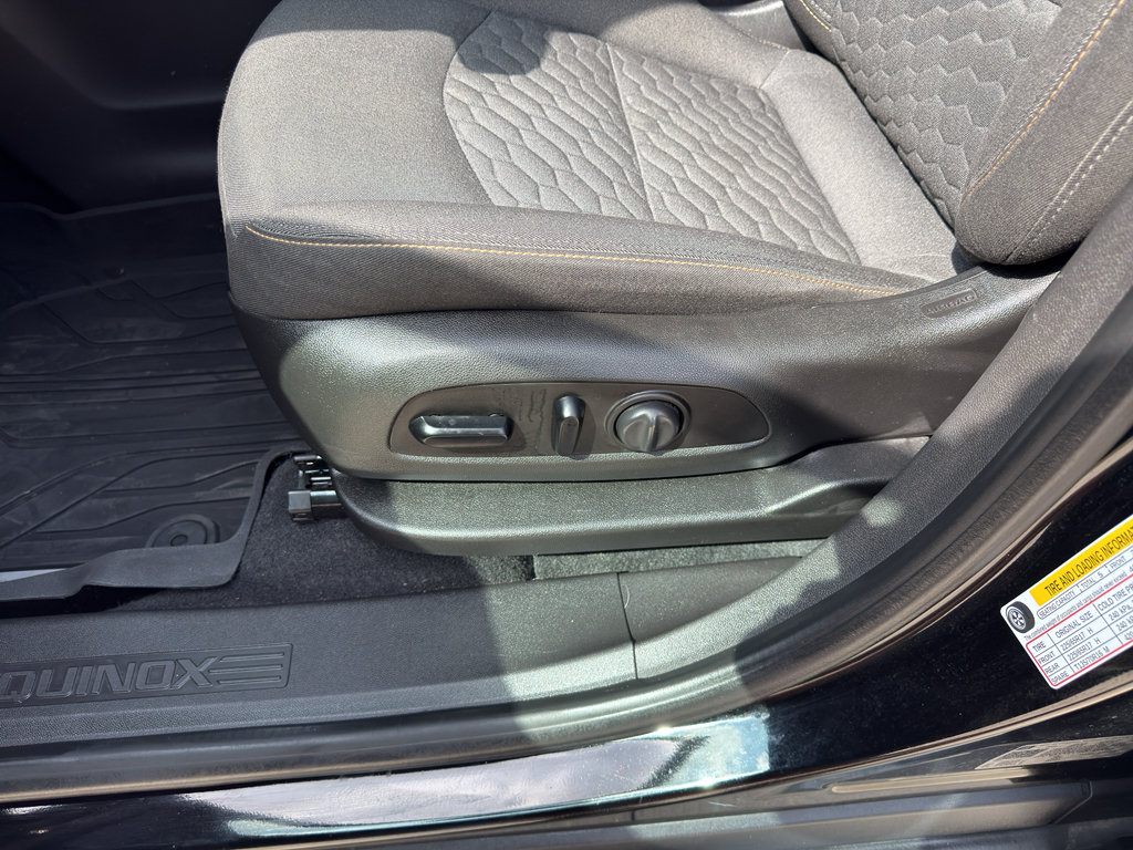 Used 2021 Chevrolet Equinox LT FWD image 11
