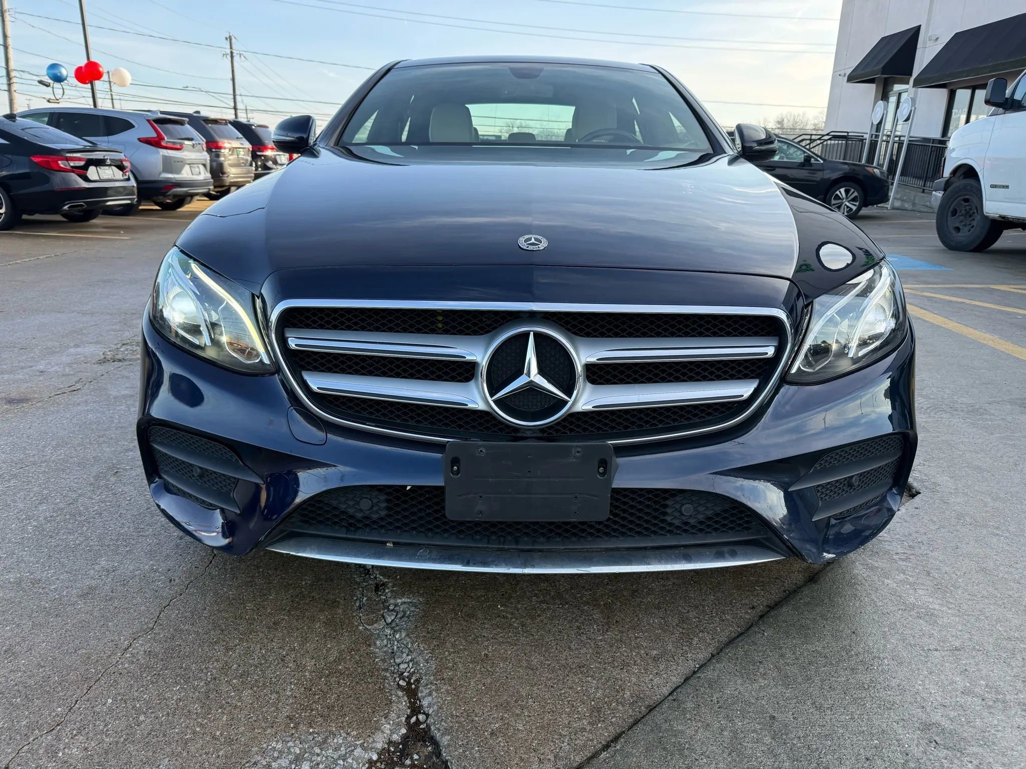 Used 2018 Mercedes-Benz E 300 4MATIC image 4