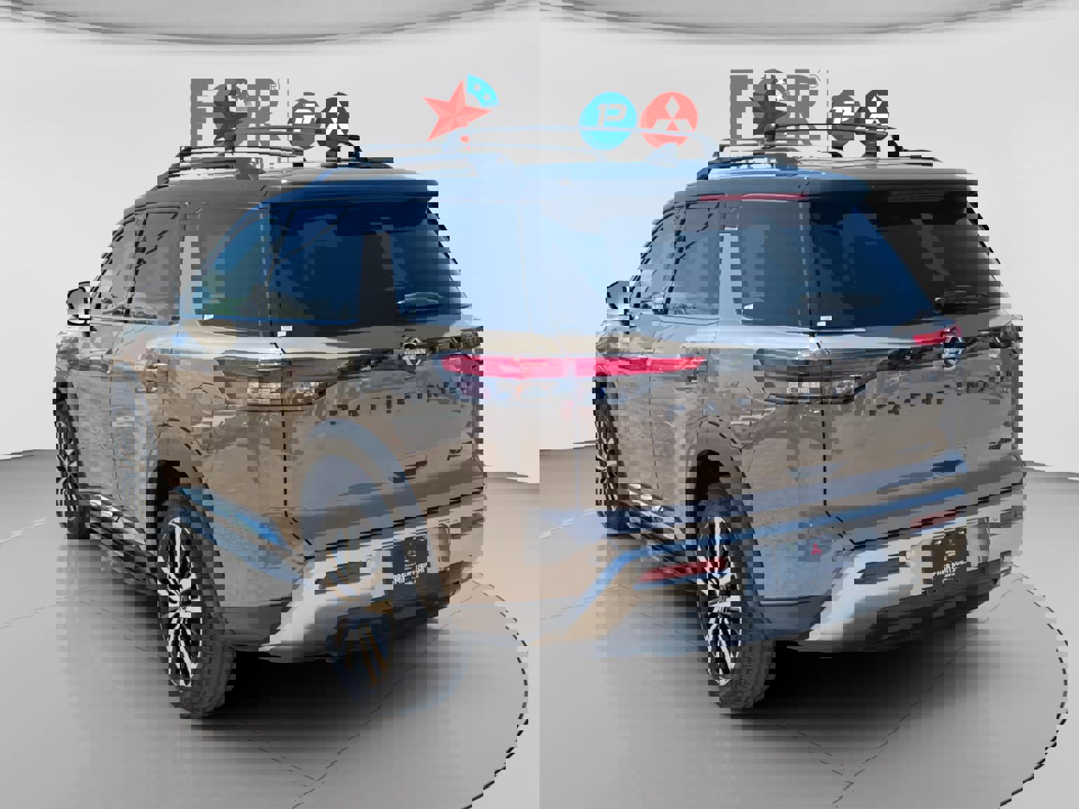 Used 2023 Nissan Pathfinder Platinum w/ Lighting Package (N93) image 3