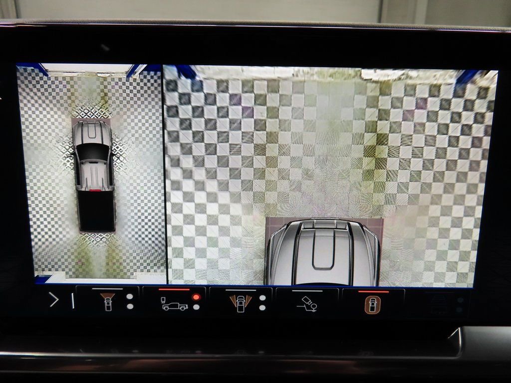 Used 2024 GMC Sierra 2500 SLT w/ SLT Premium Package image 18