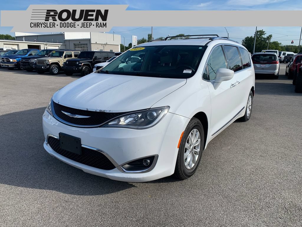 Used 2018 Chrysler Pacifica Touring-L
