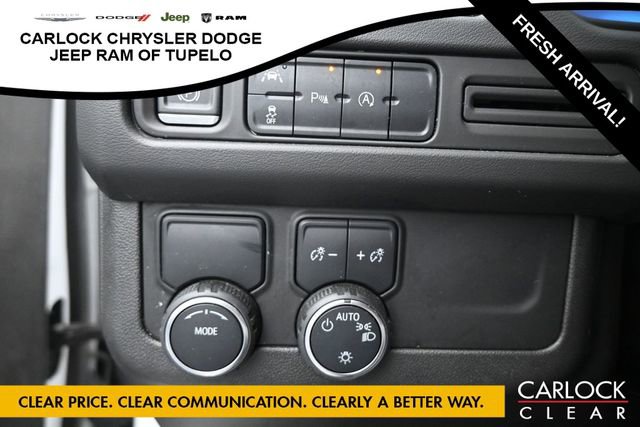 Used 2023 Chevrolet Suburban Premier RWD image 13