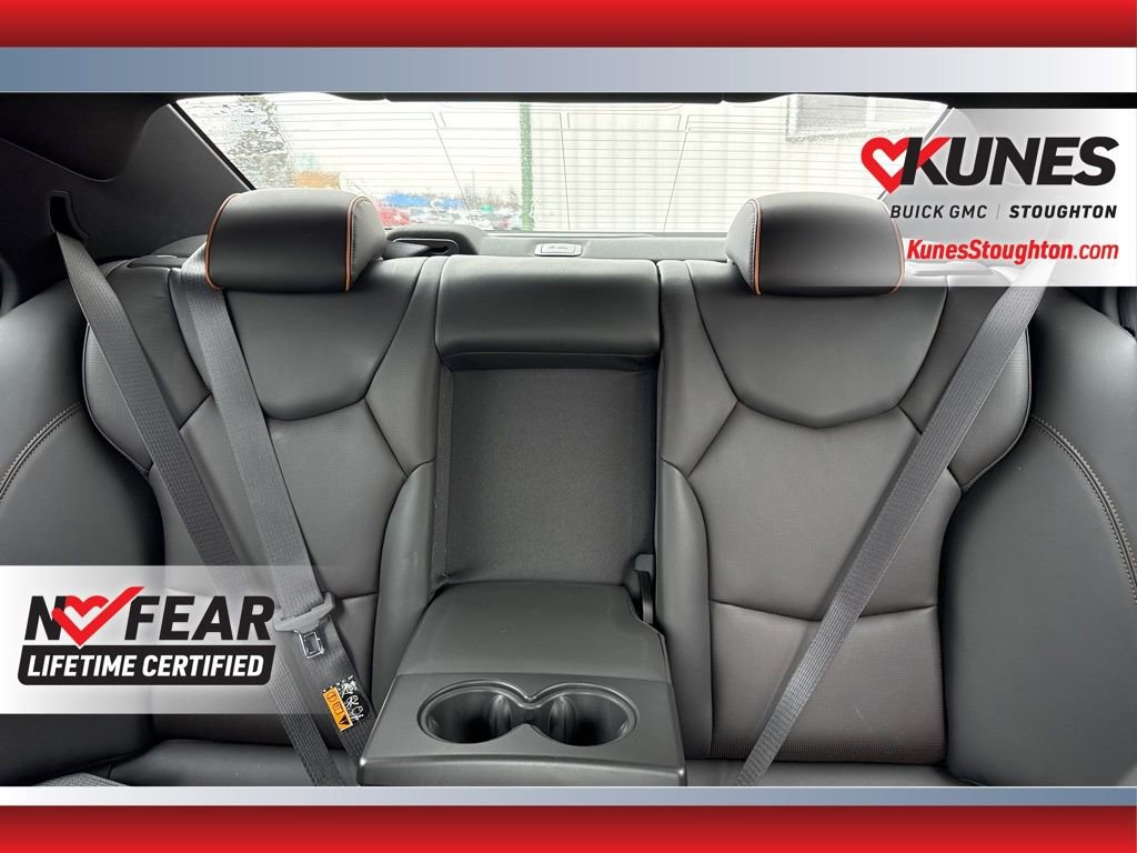 Used 2025 Cadillac CT4 V image 33