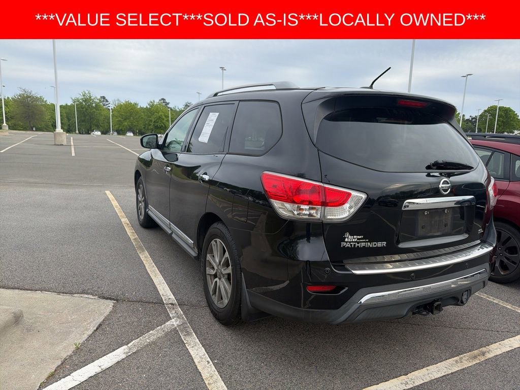 Used 2015 Nissan Pathfinder SL w/ SL Tech Package image 16