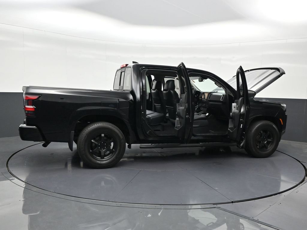 Used 2022 Nissan Frontier SV w/ SV Premium Package image 31