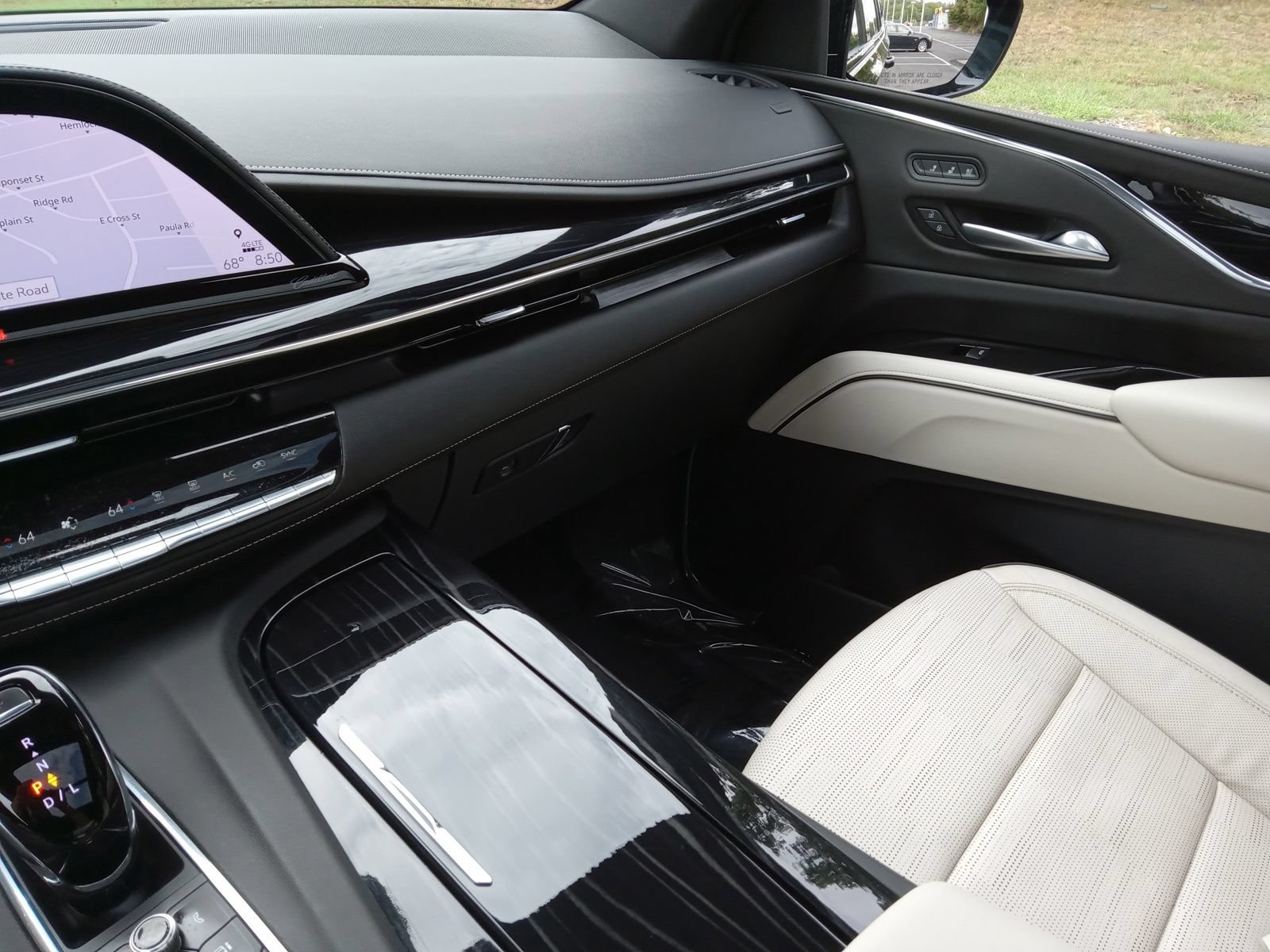 Used 2023 Cadillac Escalade Sport w/ Touring Package AWD/4WD image 20