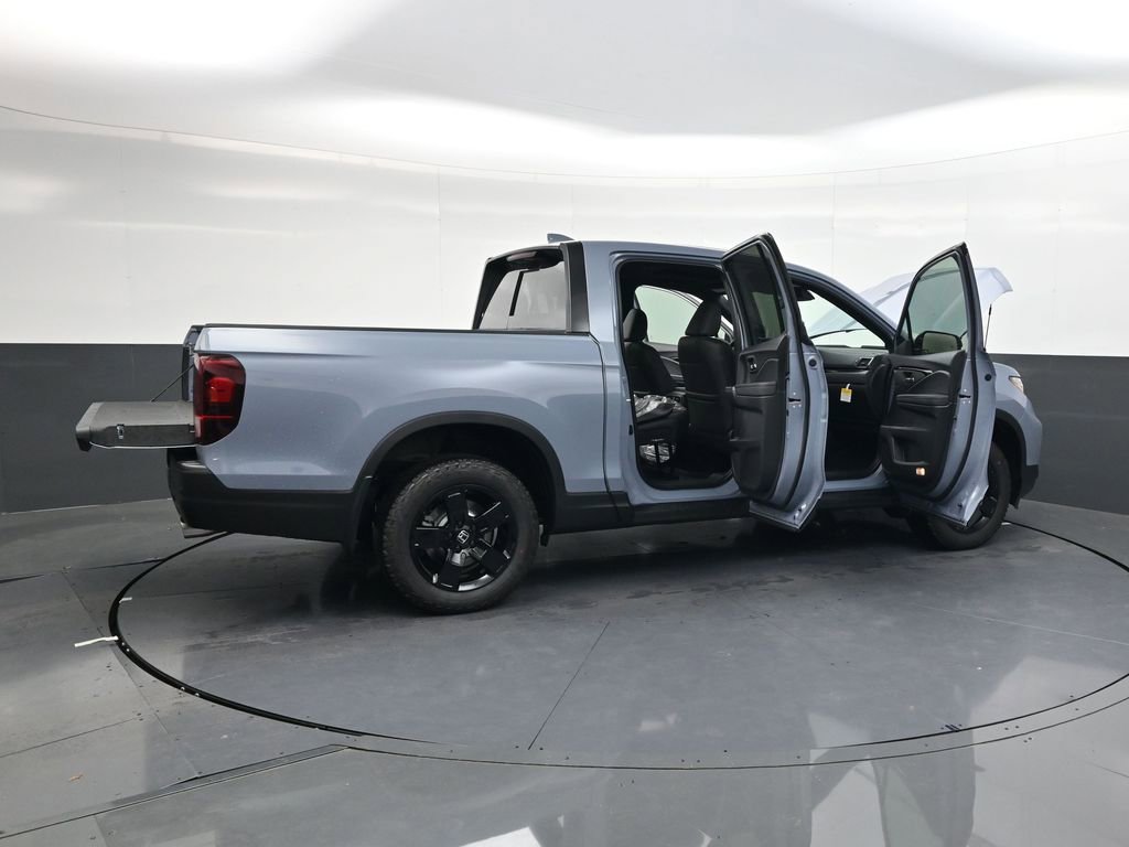 Used 2026 Honda Ridgeline Black Edition image 37