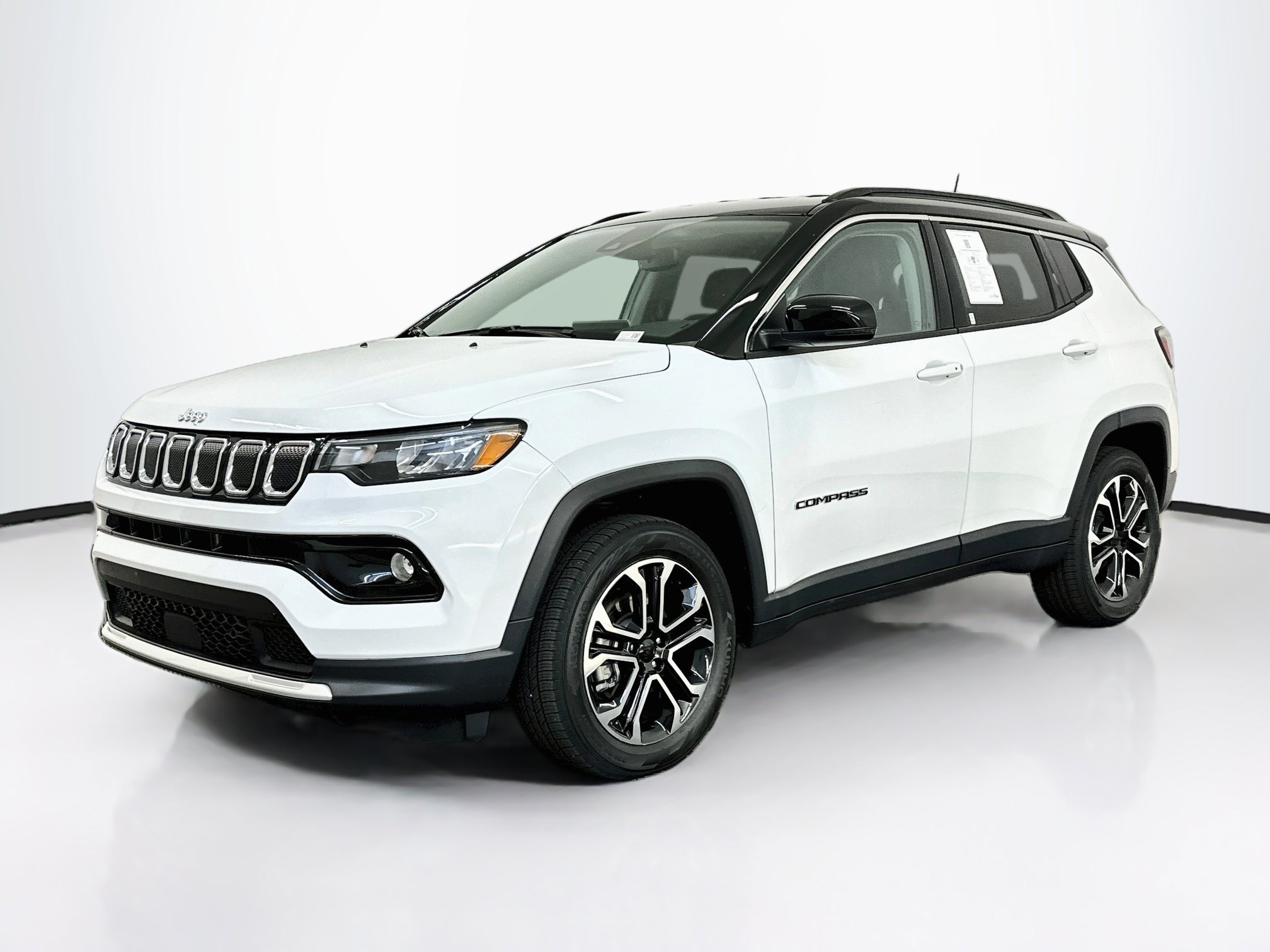 Used 2022 Jeep Compass Limited AWD/4WD image 3