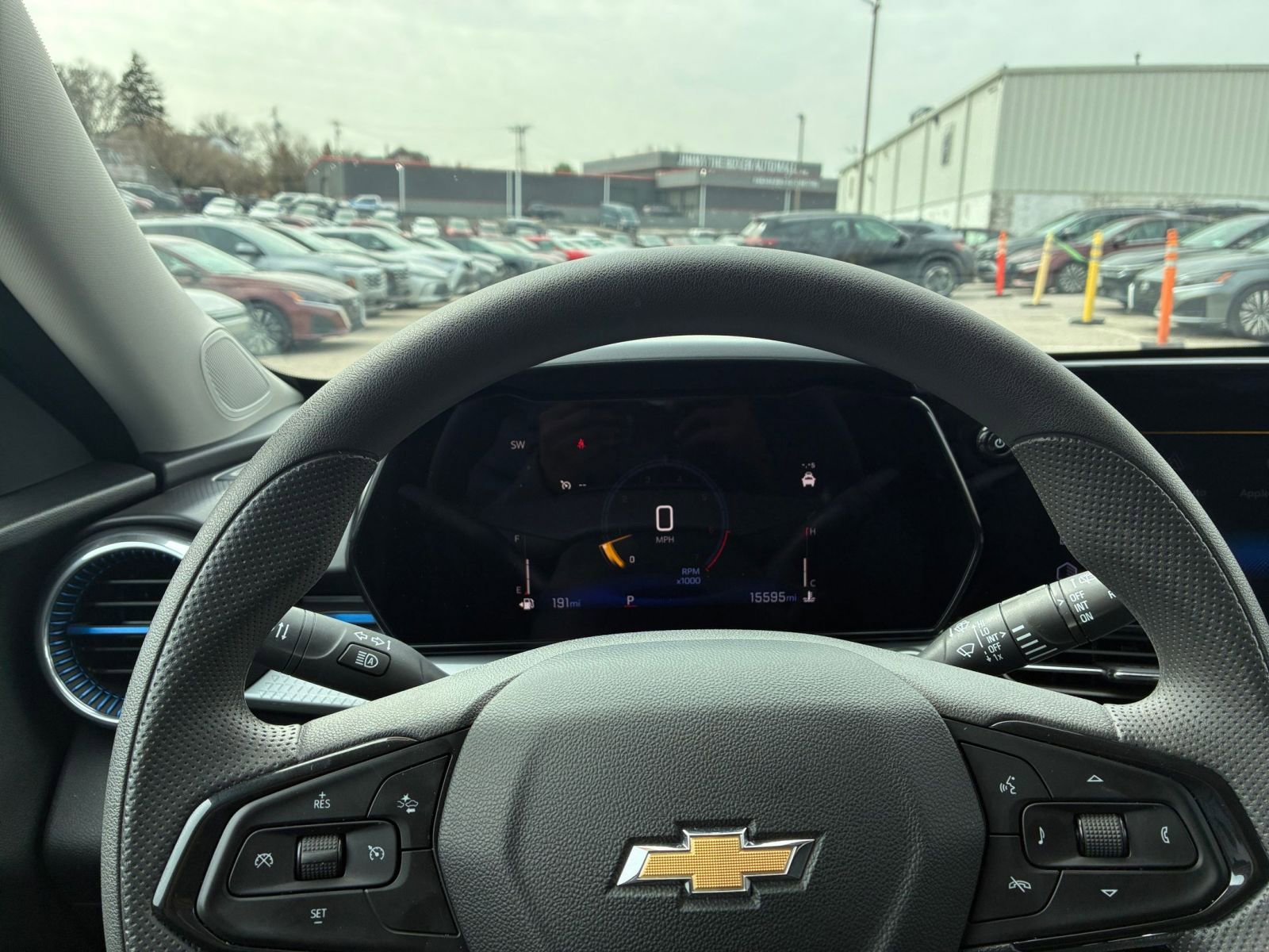 Used 2025 Chevrolet Trax LT image 29