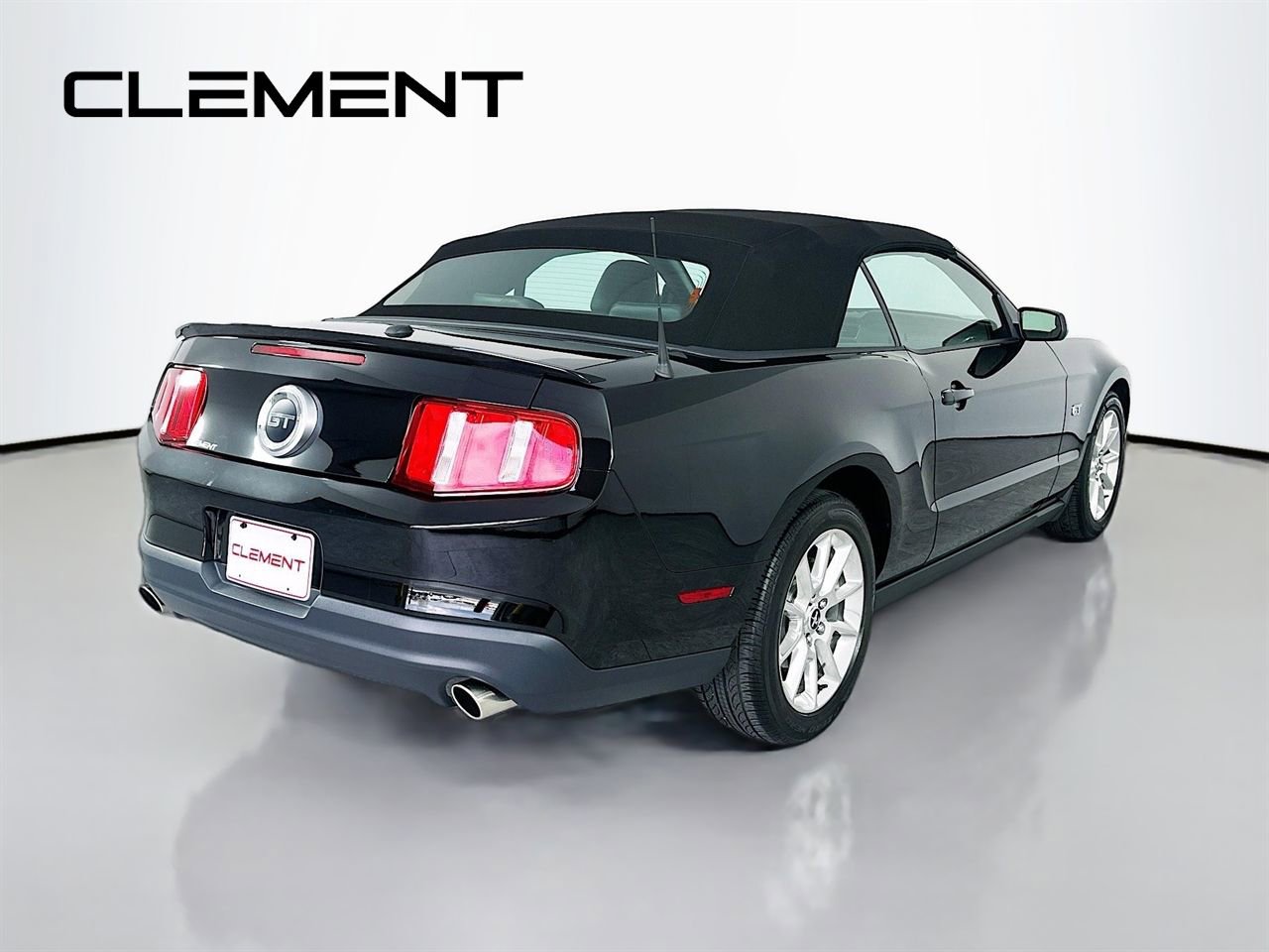Used 2010 Ford Mustang GT image 7
