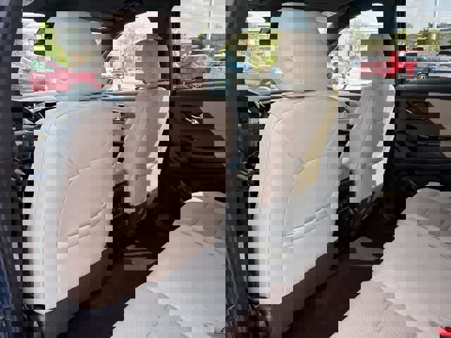 Used 2023 Chevrolet Traverse LS FWD image 19