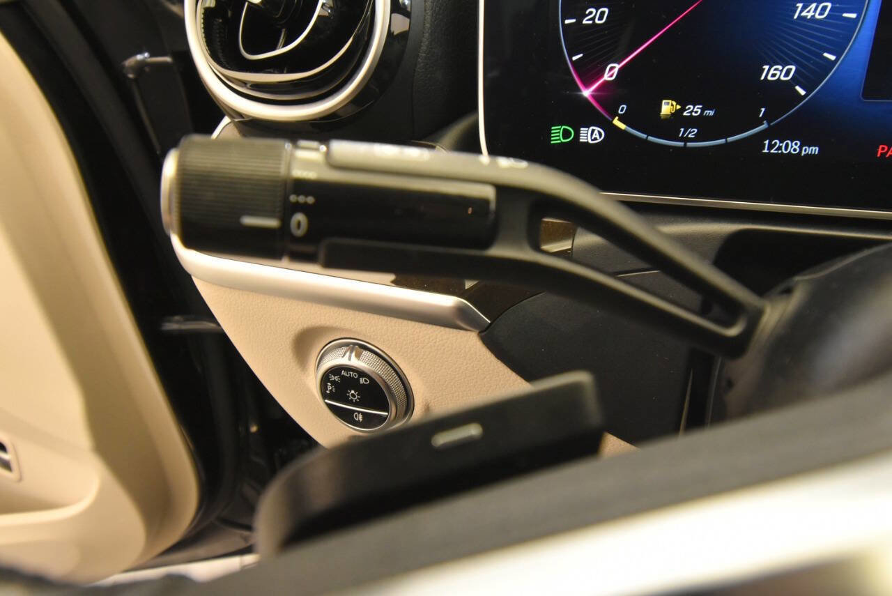 Used 2023 Mercedes-Benz C 300 4MATIC Sedan image 33