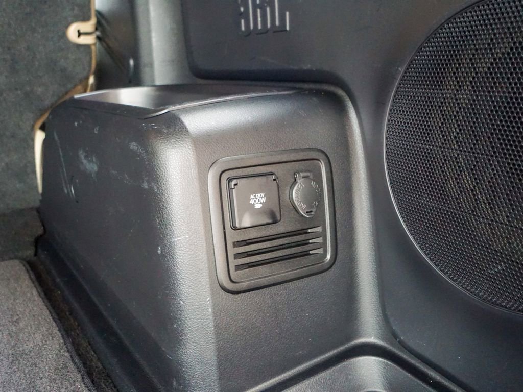 Used 2020 Toyota 4Runner SR5 image 36