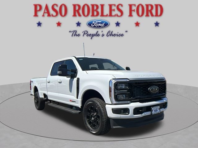 New 2026 Ford F250 Lariat w/ Black Appearance Package