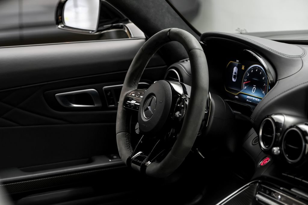 Used 2020 Mercedes-Benz AMG GT R image 22