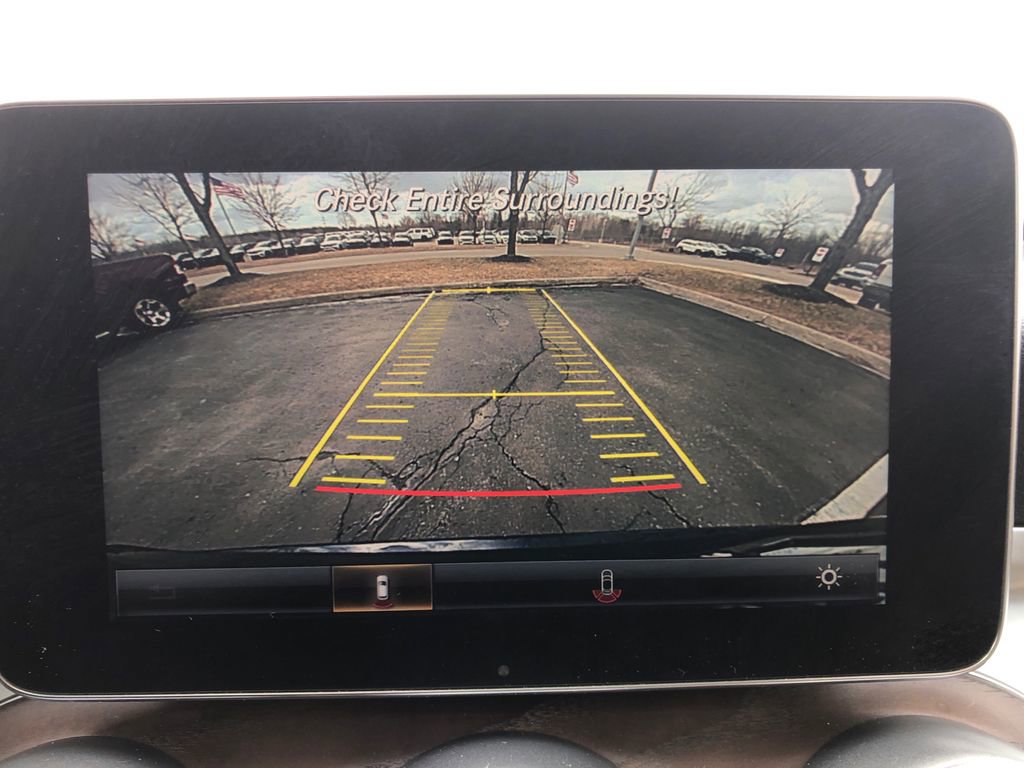 Used 2018 Mercedes-Benz GLC 300 4MATIC image 34