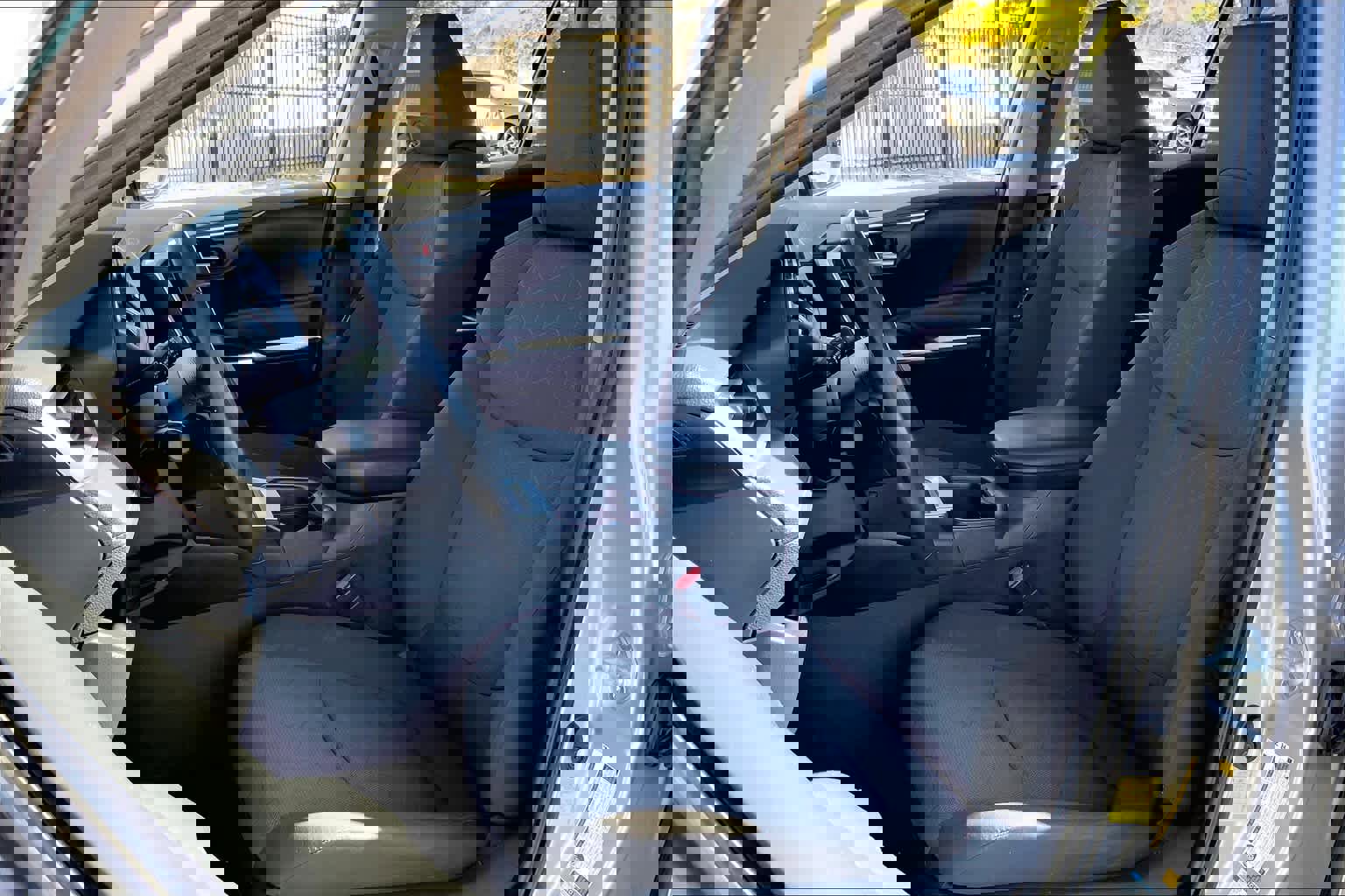 Used 2020 Toyota RAV4 XLE image 8