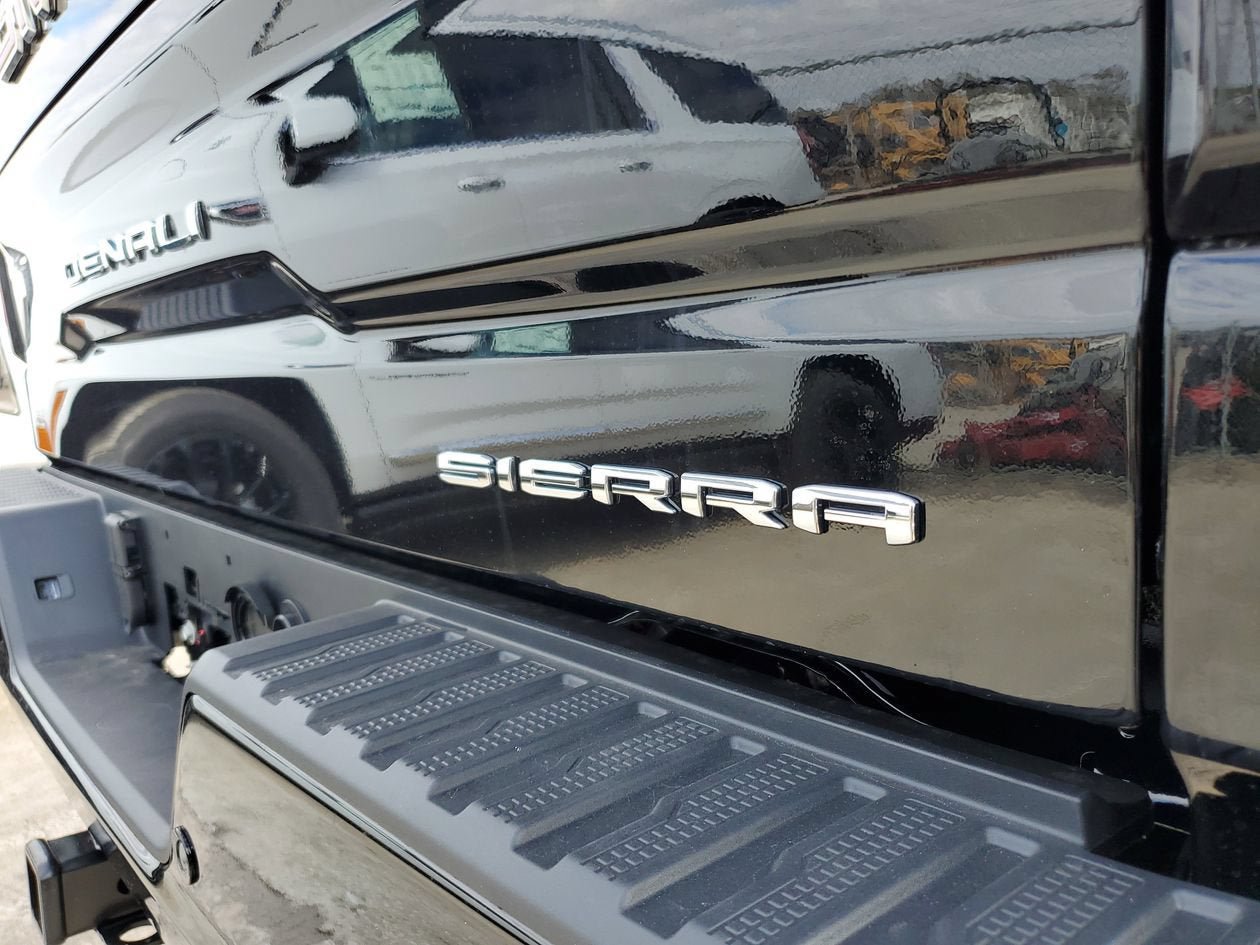 New 2026 GMC Sierra 1500 Denali w/ Denali Reserve Package AWD/4WD image 8