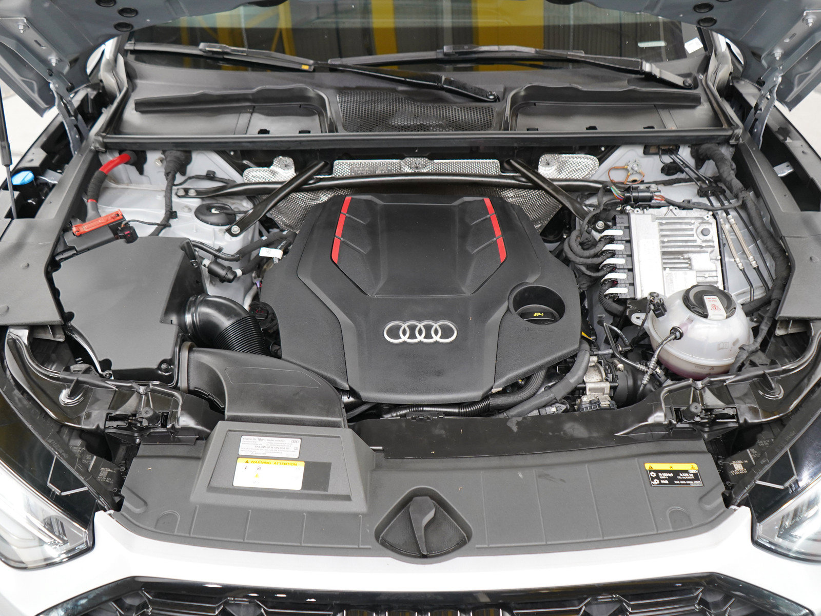 Used 2023 Audi SQ5 Premium Plus w/ Premium Plus Package AWD/4WD image 31